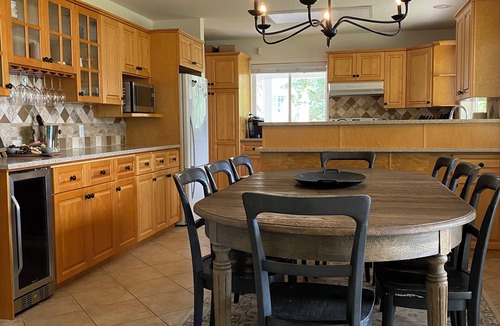 Harrison Hot Springs House | Waterfront Harrison Lake Retreat