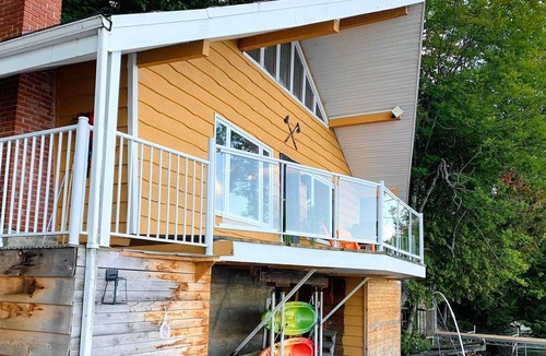 Potton Ski Chalet | Waterfront* SPA, Wood fireplace, Ski mountain