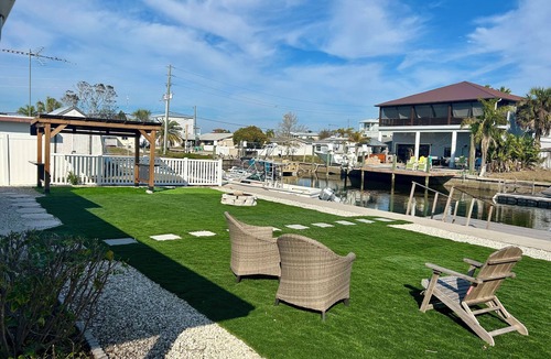 Sea Ranch House | Waterfront Vacation Getaway