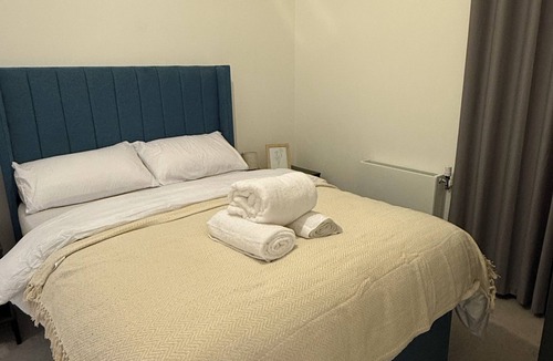 Gascoigne Apartment | Wealth Luxury Two Bedroom Double Ensuite with Balcony View!