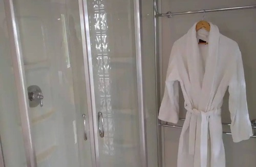 Chemainus House | Welcome to By the Bay Lavender's Villan