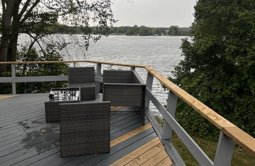 Greater Napanee Cottage | Welcome to our lakefront vacation rental!n
