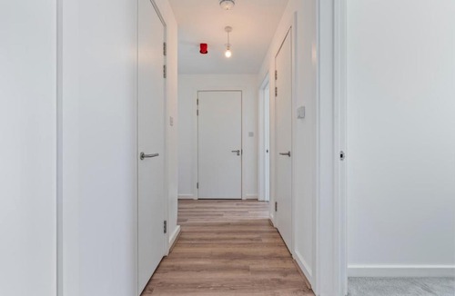 Wembley Central Apartment | Wembley 2 Bed Sleeps 8 Walk to Stadium
