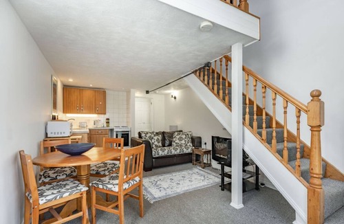 Yarmouth Apartment | West Sea View No 4, Yarmouth