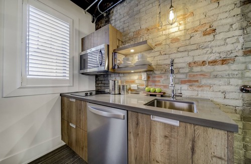 New Toronto Hotel | Westlake Hotel - The Noire Suite