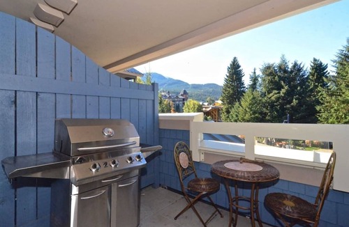 Village North Apartment | Whistler Village - Pool - Hot tub - walk to lifts - Tyndall Stone Lodge - BBQ