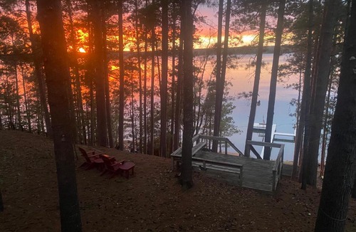 Crosslake Villa | Whitefish Chain Retreat on Big Trout Lake Pontoon