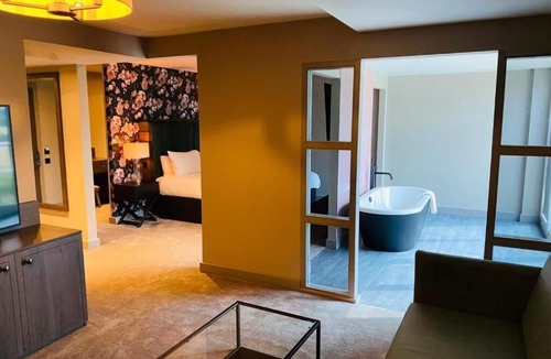Ault Hucknall Hotel | WILDES INNS