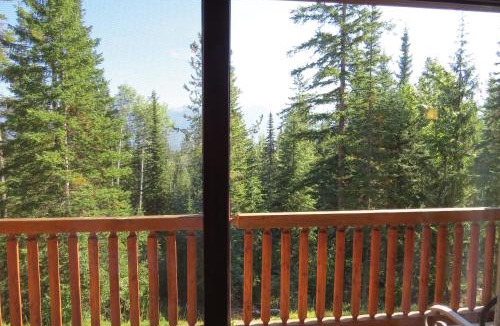 Golden Cabin | Winston Lodge
