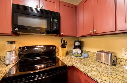 Wisconsin Dells House | Wisconsin Dells | Pool & Waterpark Access | Family Townhome Stay