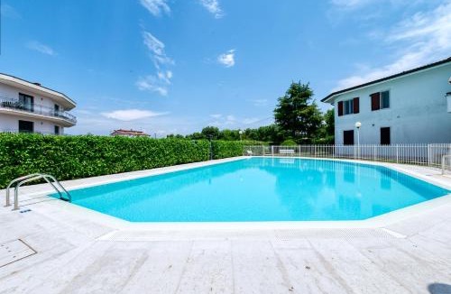 San Benedetto di Lugana Apartment | Wolf House - Peschiera Holiday - Jacuzzi Privata