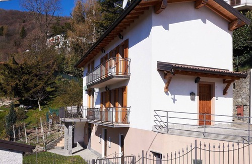 Casasco d'Intelvi House | Wonderful private villa for 4 guests with TV, terrace and pets allowed