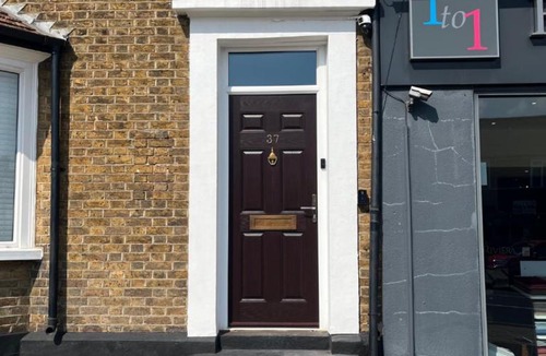 St Albans Apartment | Yugogo One-Bedroom Apartment 37 London Road