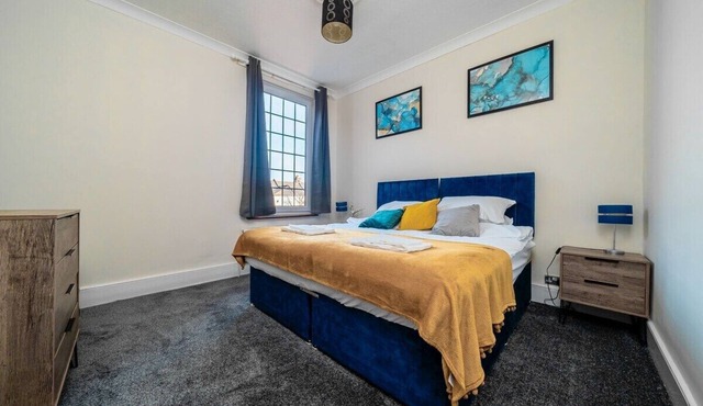 1 Bed Flat Wanstead E11 2PF | Save 10% LongStay | Contractors | Wi-Fi | Sleeps4 | Parking