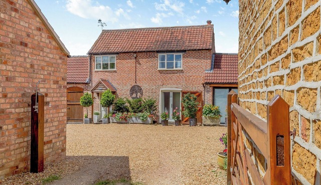 1 bedroom accommodation in Thorpe Arnold, near Melton Mowbray