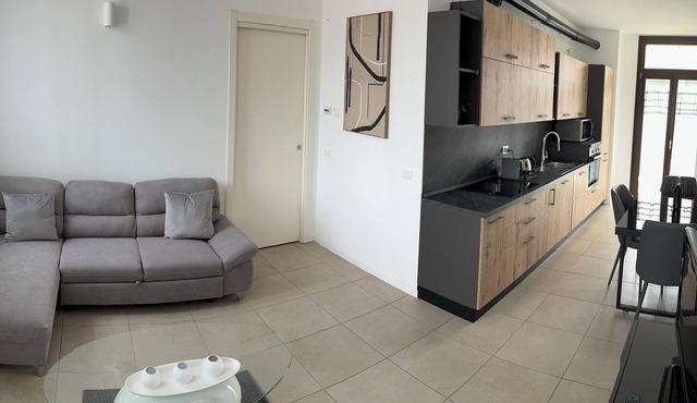 1 Bedroom Apartment in Rho