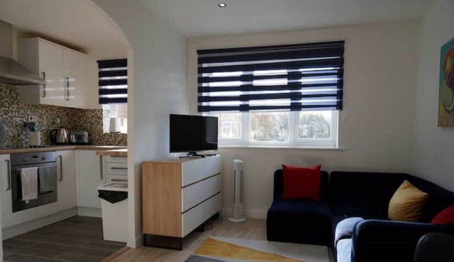 1 Bedroom Comfy Cosy Flat in very nice leafy neighbourhood Edgware