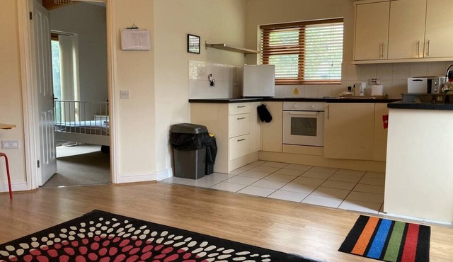 1-Bedroom Ground Floor Near Rugby School