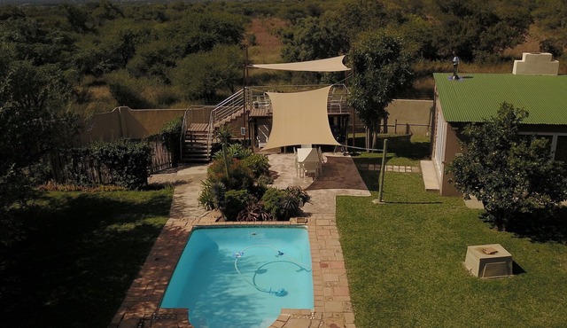 10 sleeper luxury home in the heart of a Big 5 Game Reserve. No loadshedding!