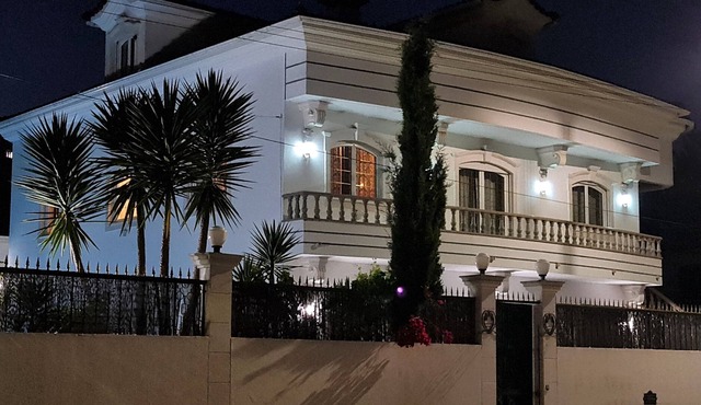 13 Bedrooms Villa☆☆☆☆☆(25-50 Guests)