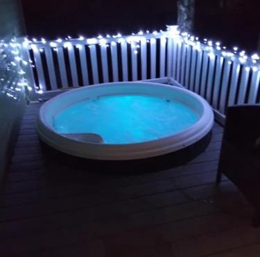 19 Laurel Close Highly recommended 6 berth holiday home with hot tub in prime location