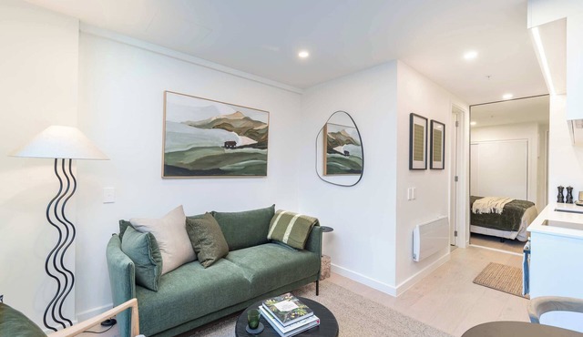 1BR Alpha APT - Central Stay, Top Amenities