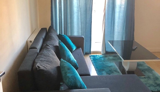 2 bed apartment in Dagenham, London