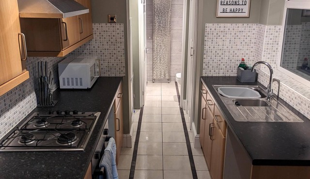2 Bed House - Garden & Excellent Wifi