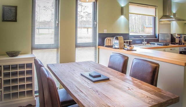 2 bedroom accommodation in Perlethorpe, Newark-on-Trent