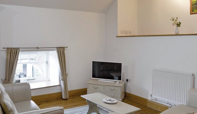2 bedroom accommodation in North Willingham, near Market Rasen