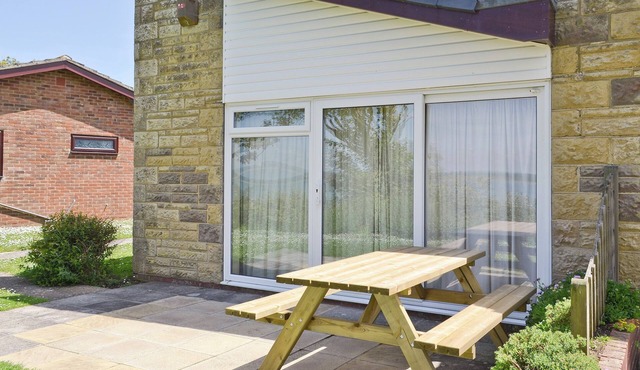 2 bedroom accommodation in Freshwater