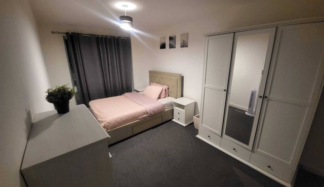 2 Bedroom flat Cricklewood