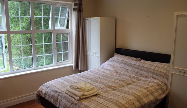 2 Double bed apartment in quiet area North London