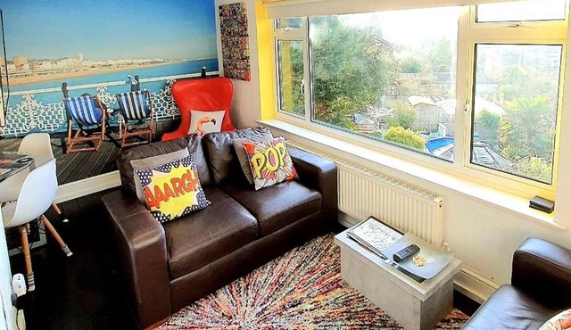 3 Bed House Stunning Views And Free Parking