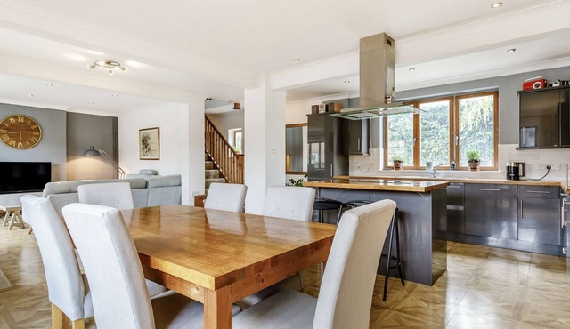 3 bedroom accommodation in Market Deeping
