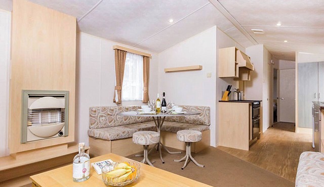 3 bedroom accommodation in Newbridge, Nr Yarmouth
