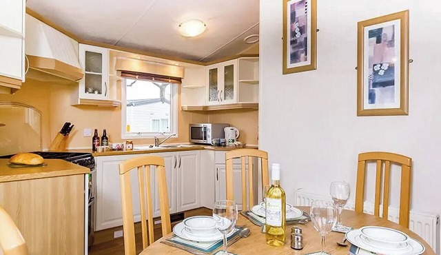 3 bedroom accommodation in Newbridge, Nr Yarmouth