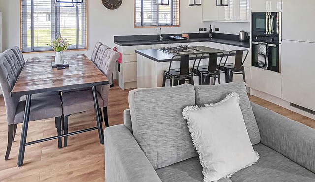 3 bedroom accommodation in Newbury