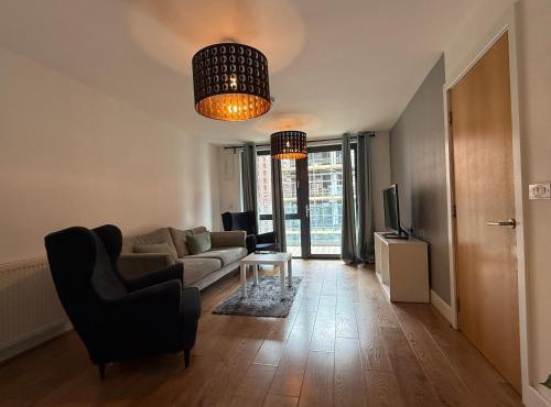 3 Bedroom flat 5 mins walk from Wembley Stadium and Arena 15 mins from Baker Street Central London 5 mins walk from Wembley Park Station Fare Zone 4