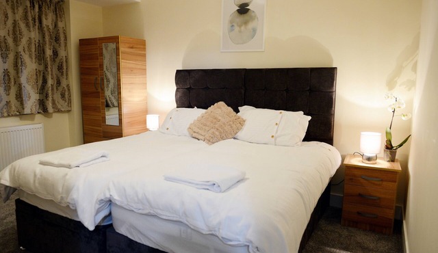 3 bedroom London House