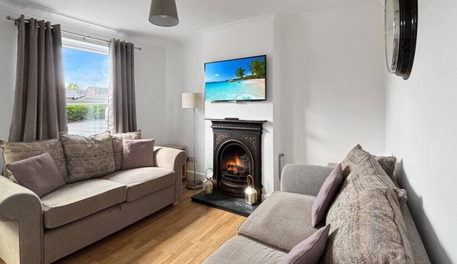 3bed house Sleeps8 garden driveway Free Gym Access