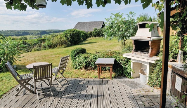 4 bedroom accommodation in Somme Leuze