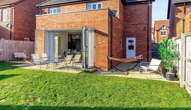 4 bedroom accommodation in Belper