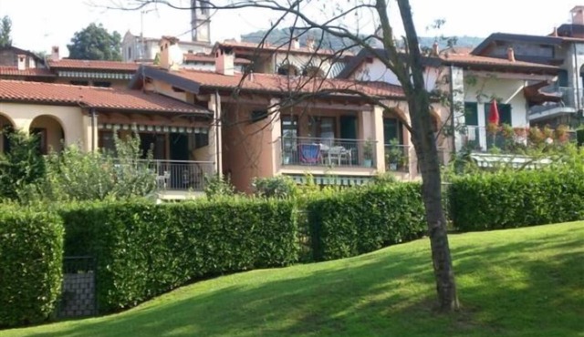 4-room apartment in a neat residence with pool and tennis court