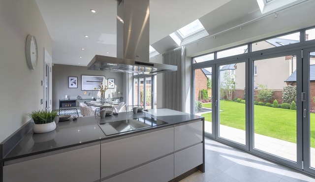 5 Bedroom House close to Bicester Village