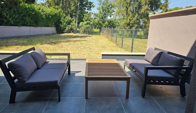 5 Bedroom Villa for 10 in Gouy-lez-Piéton