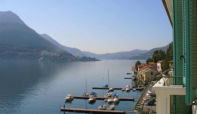5 Lakefront Balconies on Lake Como-Waterviews from Every Room!