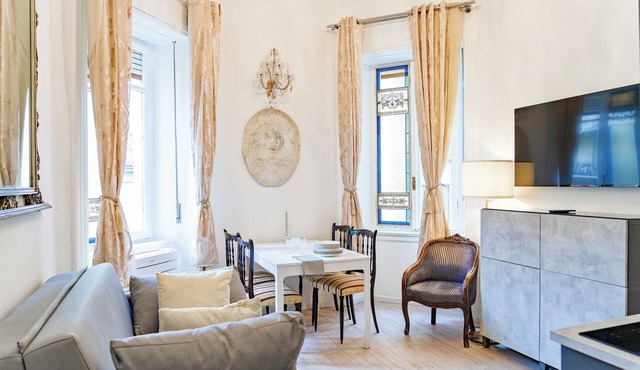 [5 min from upper town] Vintage and elegant apartment