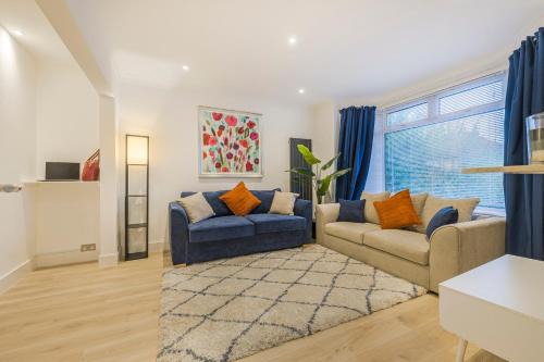 A fresh, luxurious and modern 4 Bedroom House