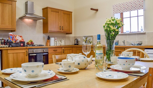 A lovely spacious holiday home surrounded by lakes and countryside, a real getaway from it all.